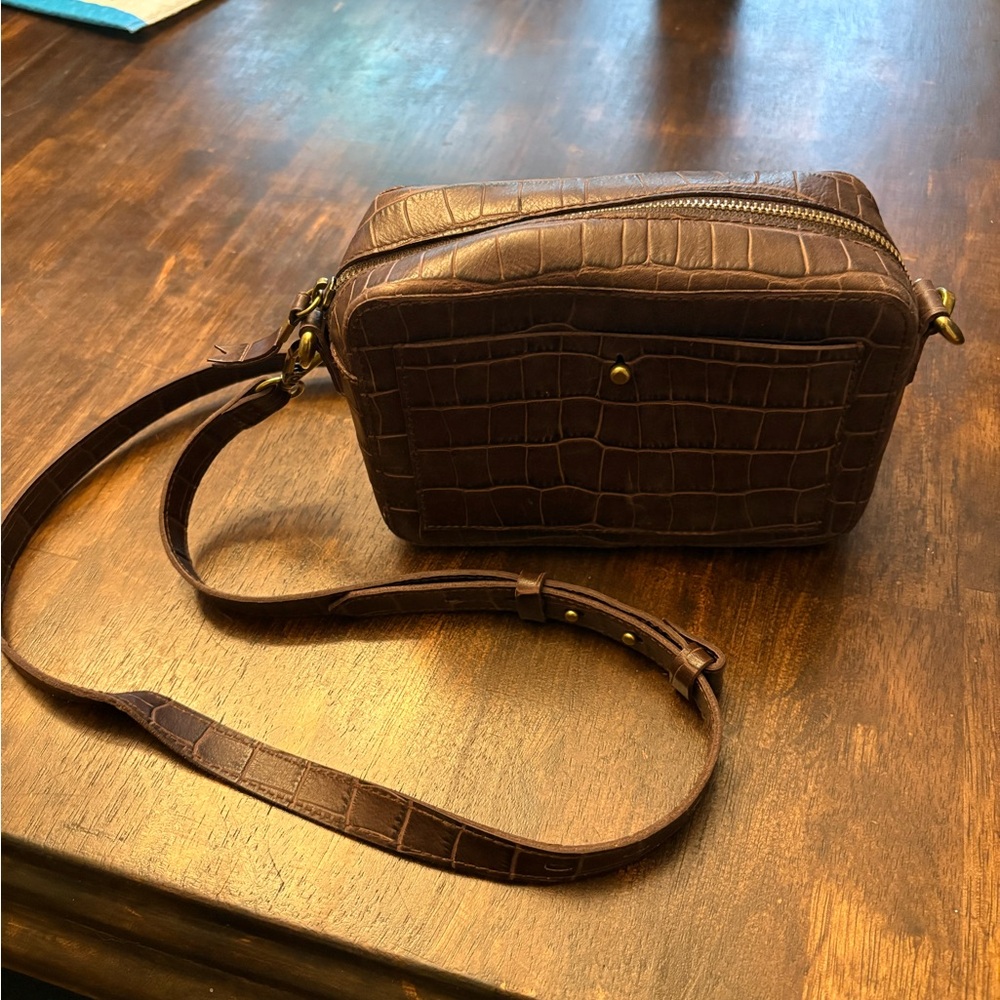 NWOT Madewell Small Transport Camera Crossbody
Bag Brown Leather Croc
